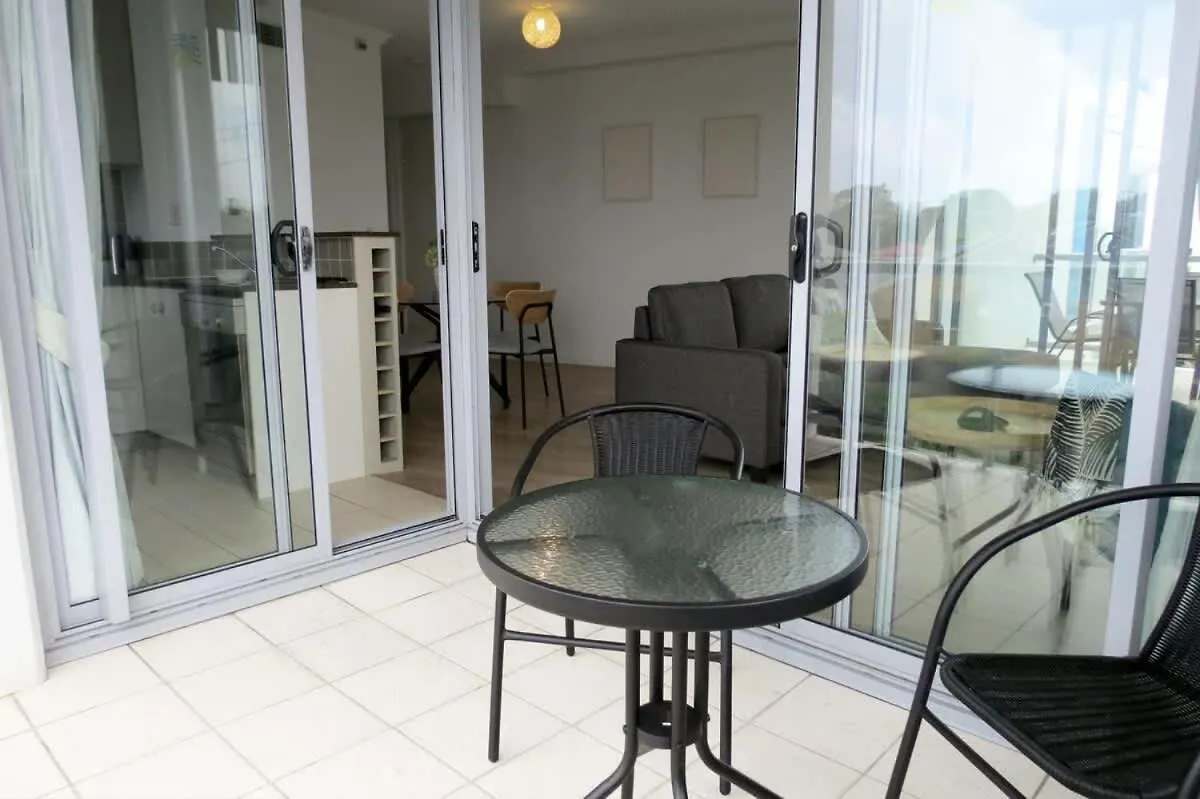 Caloundra 2Brm Apt- Rooftop Pool